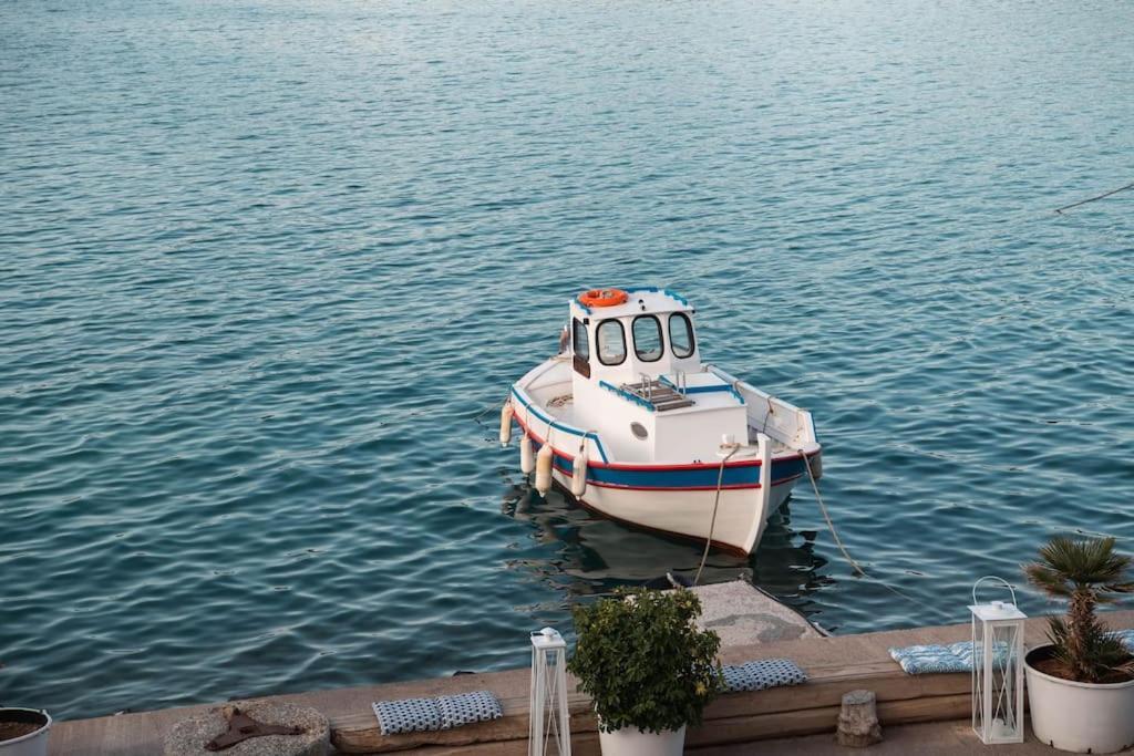 At Coast Apartment Elounda  Exterior photo